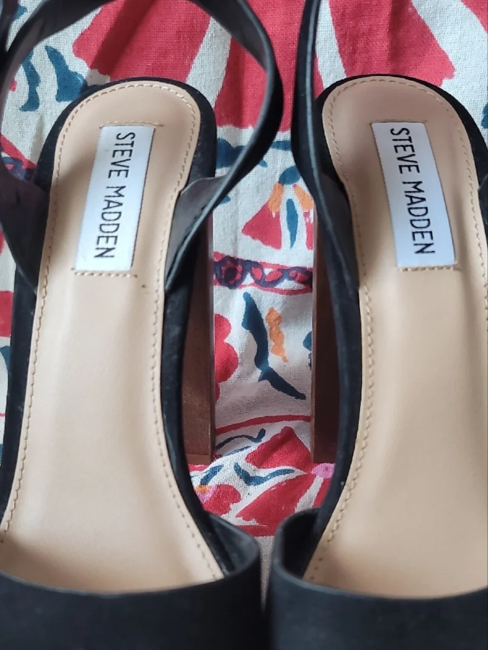 NWOT Steve Madden Black Suede Platform Sandals with Brown Wood-Look Heel